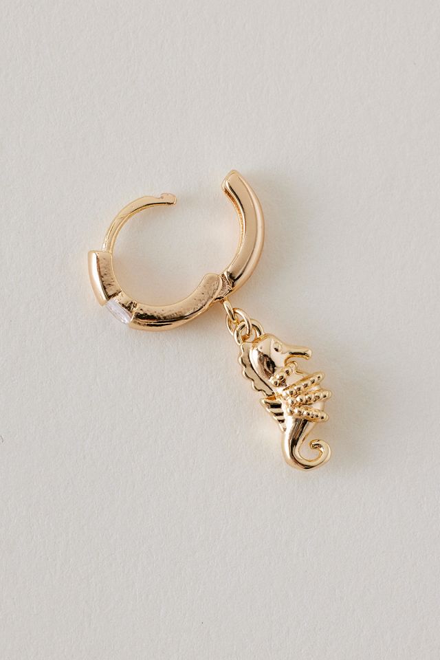 Boucles d'oreilles créoles hippocampe plaqué or #1