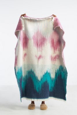 Woven Crisanta Throw Blanket