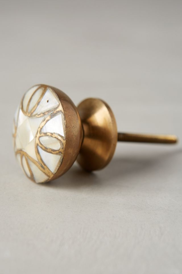 Mother-Of-Pearl Knob #1