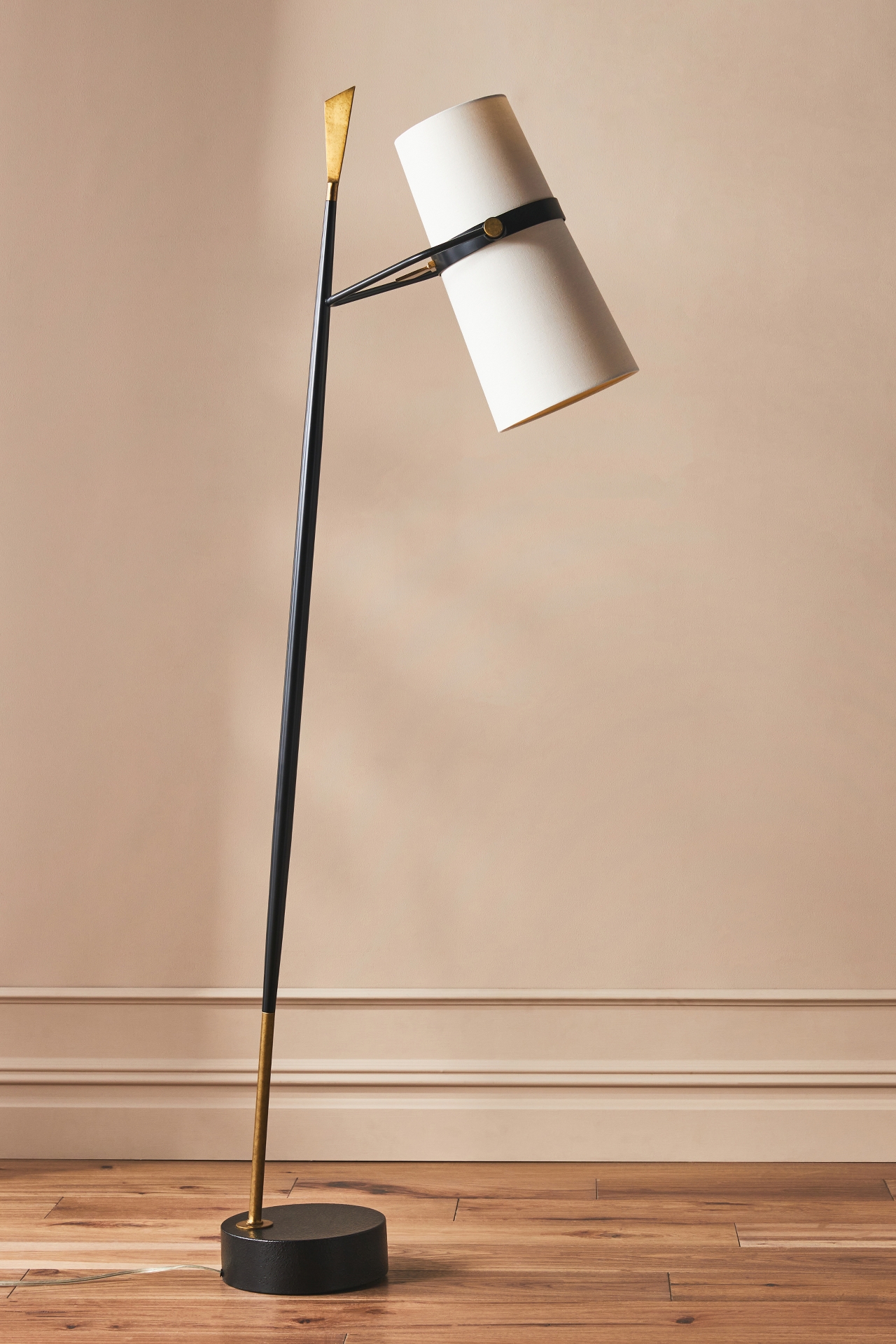 Yasmin Floor Lamp