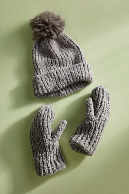 Handmade Cap Mittens And Shoes Set main image 0