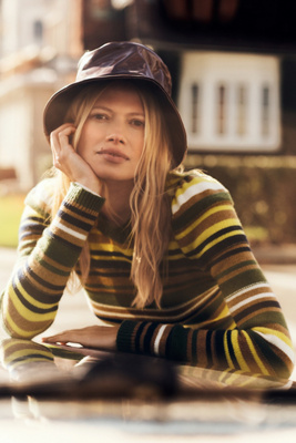 ASN Clueless Bucket | Anthropologie display picture 2