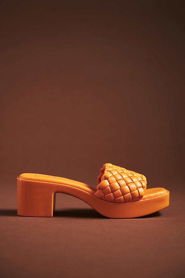 Dolce Vita Women's Goldy Slip On Woven Platform Sandals In Apricot Stella