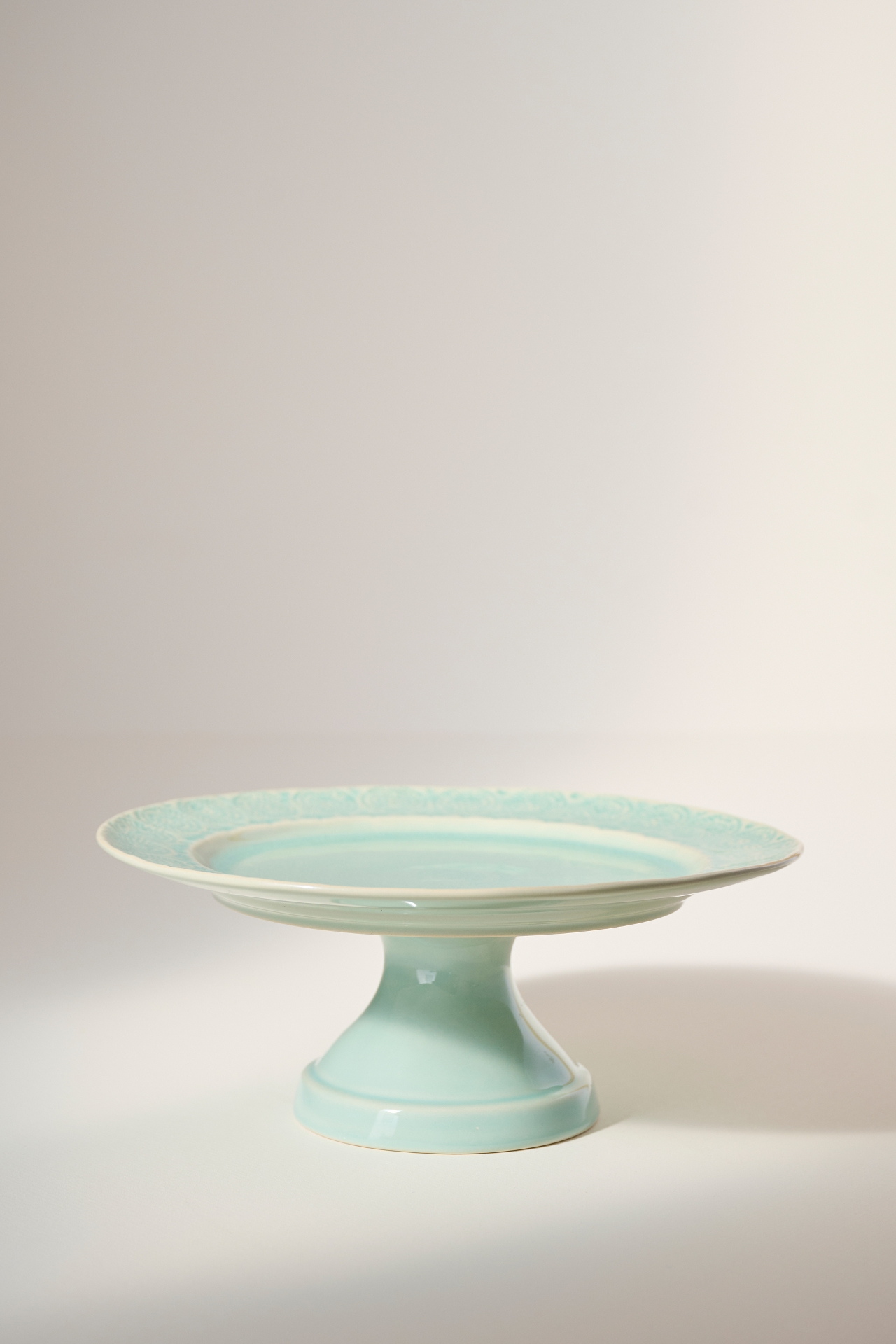 Old Havana Cake Stand