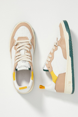 Oncept Phoenix Women Sneakers In Beige