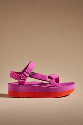 Teva Universal Platform Sandal In Pink