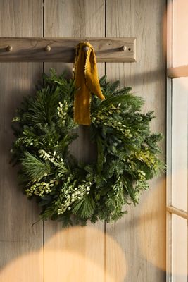Fresh Noble Fir + Boxwood Wreath