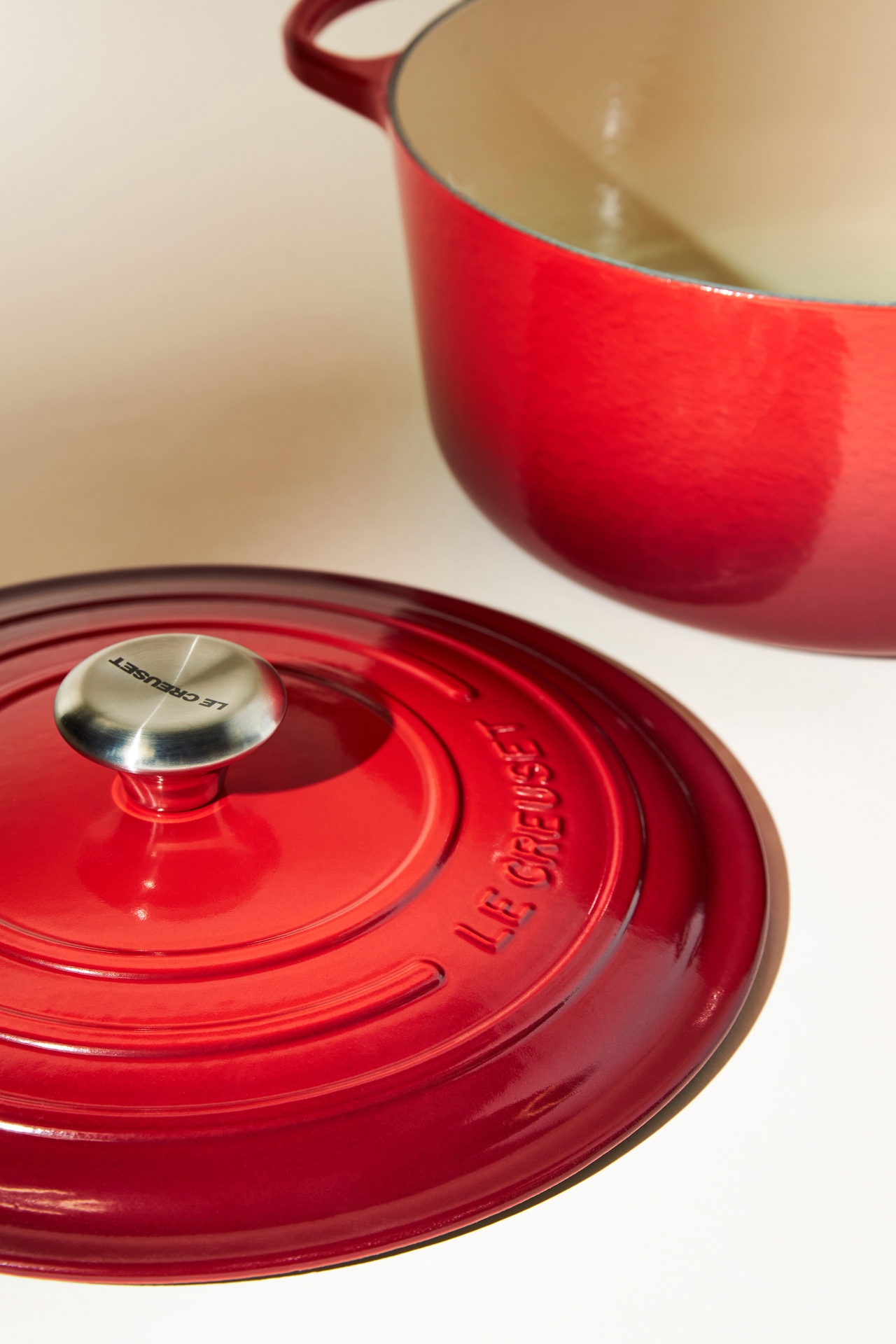 Le Creuset QT Round Dutch Oven