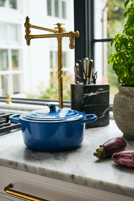 LE CREUSET２２センチ鍋マルミット 人気カラーコバルトブルー 79389847_043_a