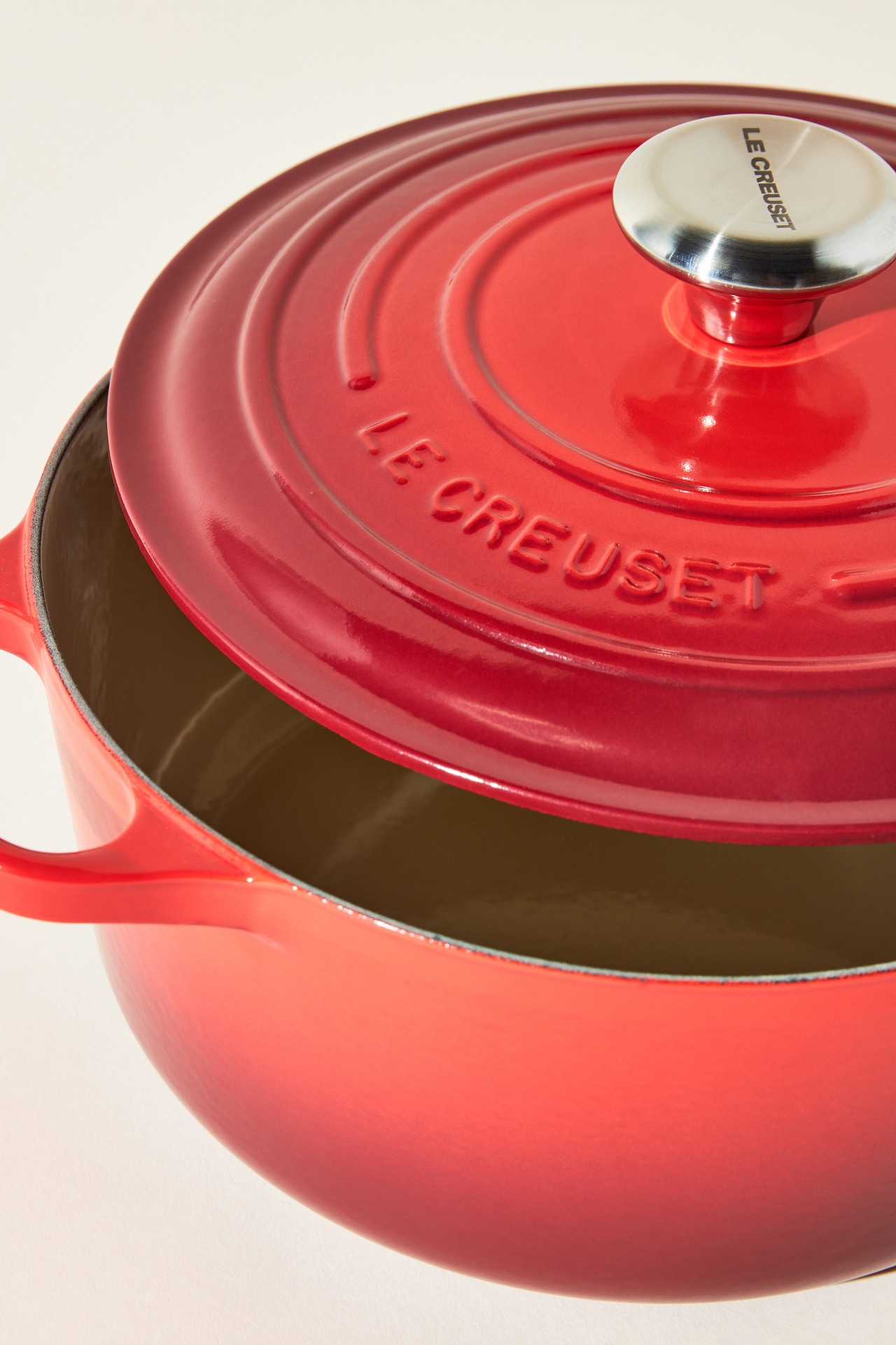 Le Creuset QT Round Dutch Oven