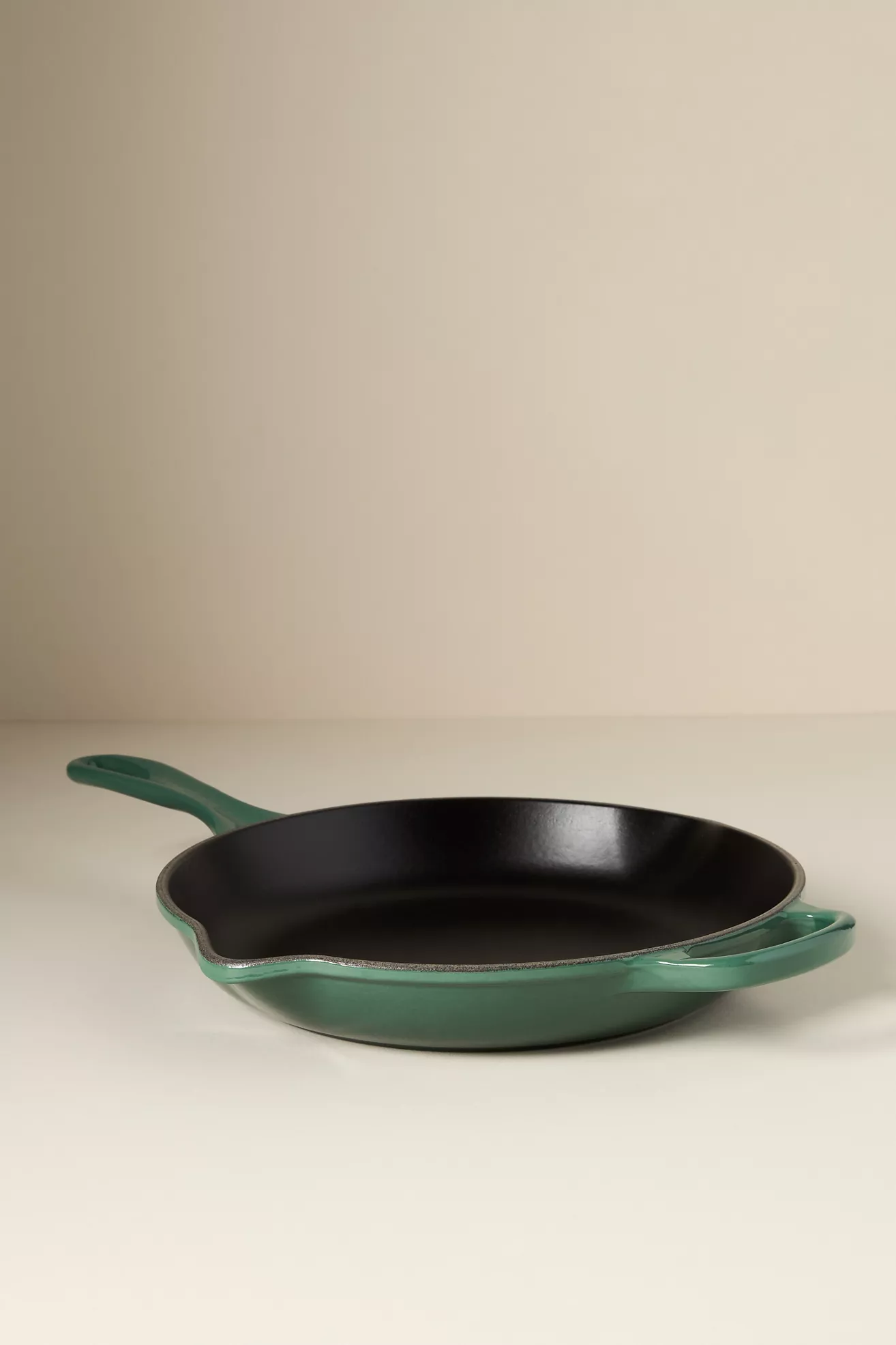 Le Creuset 10.25" Signature Skillet