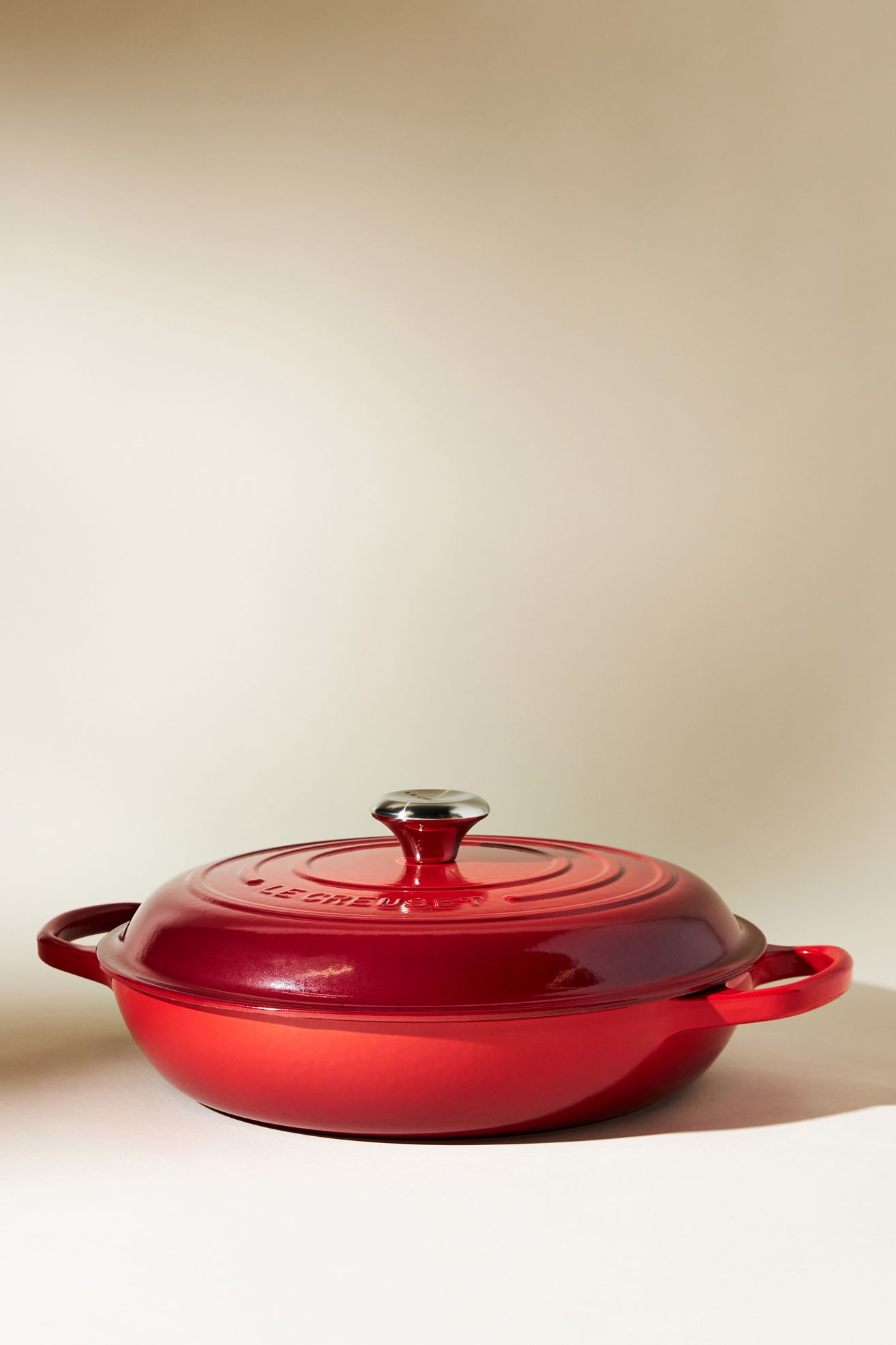 Le Creuset 3.5 QT Signature Everyday Pan - Red