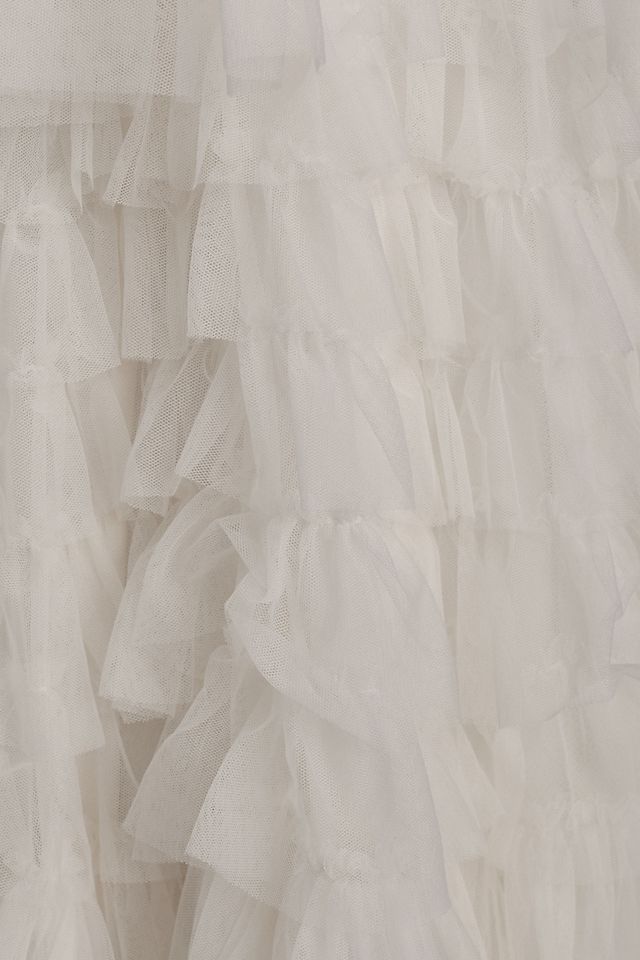 BHLDN – BHLDN Tinka Tiered V-Neck Tulle Wedding Gown Robes de mariée The Wedding Explorer