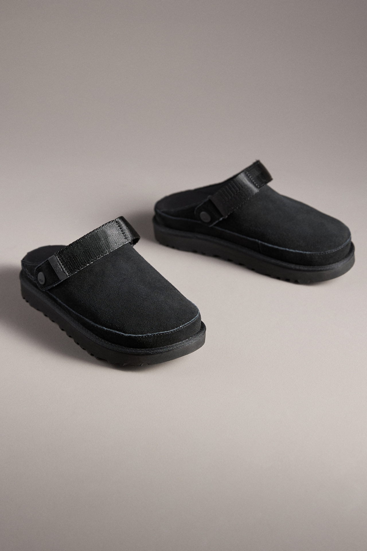 UGG® Goldenstar Clogs