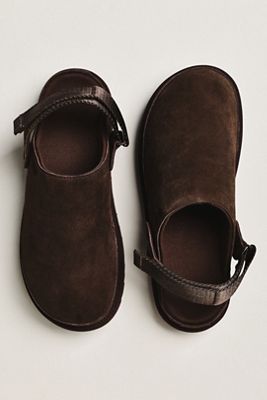 UGG® Goldenstar Clogs