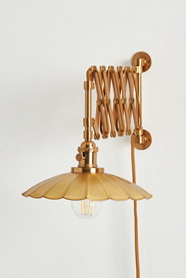 ANTHROPOLOGIE GRETA SCALLOPED ACCORDIAN PLUG-IN SCONCE WALL LIGHT