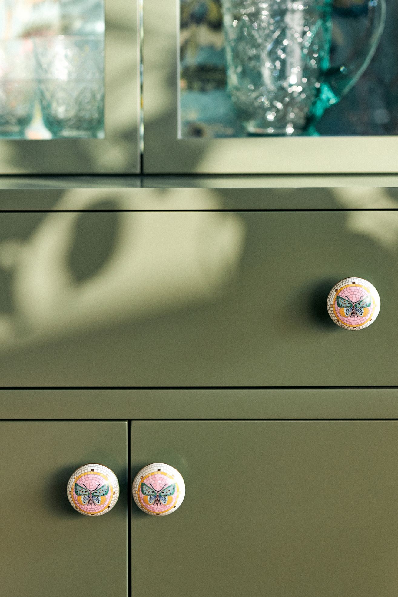 Bistro Tile Stoneware 24k Gold Accent Knobs: Garden Edition, Set of 2 - Butterfly, One Size
