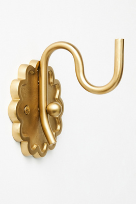 Tori Hook - Thumbnail 2