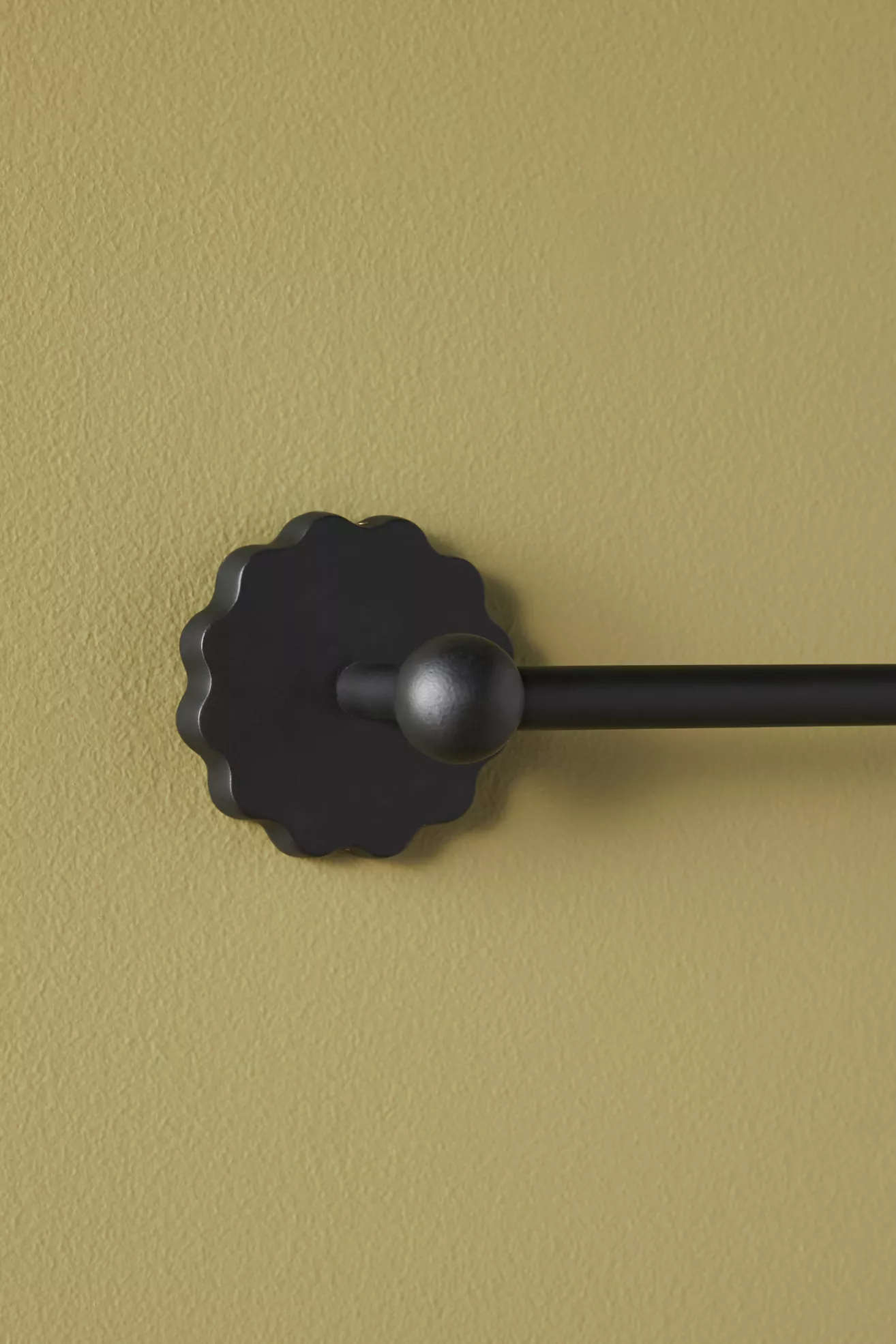 Wiggle Scalloped Towel Bar - thumbnail 10