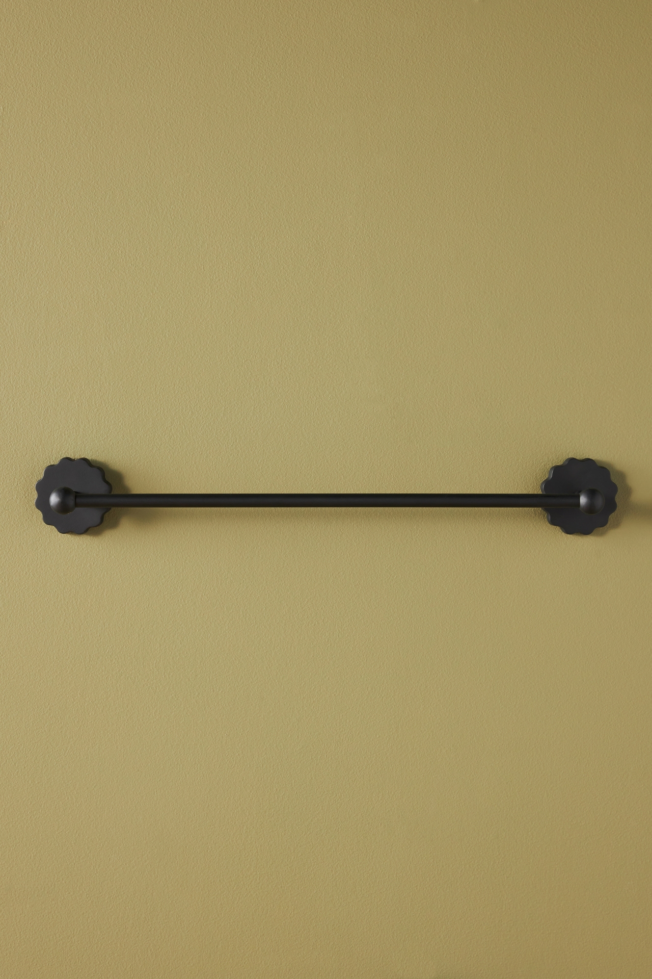 Wiggle Towel Bar