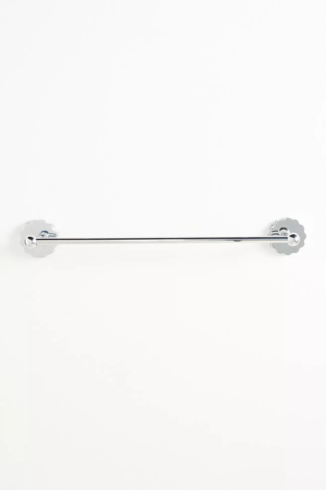 Wiggle Scalloped Towel Bar - thumbnail 3