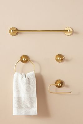 Wiggle Towel Bar