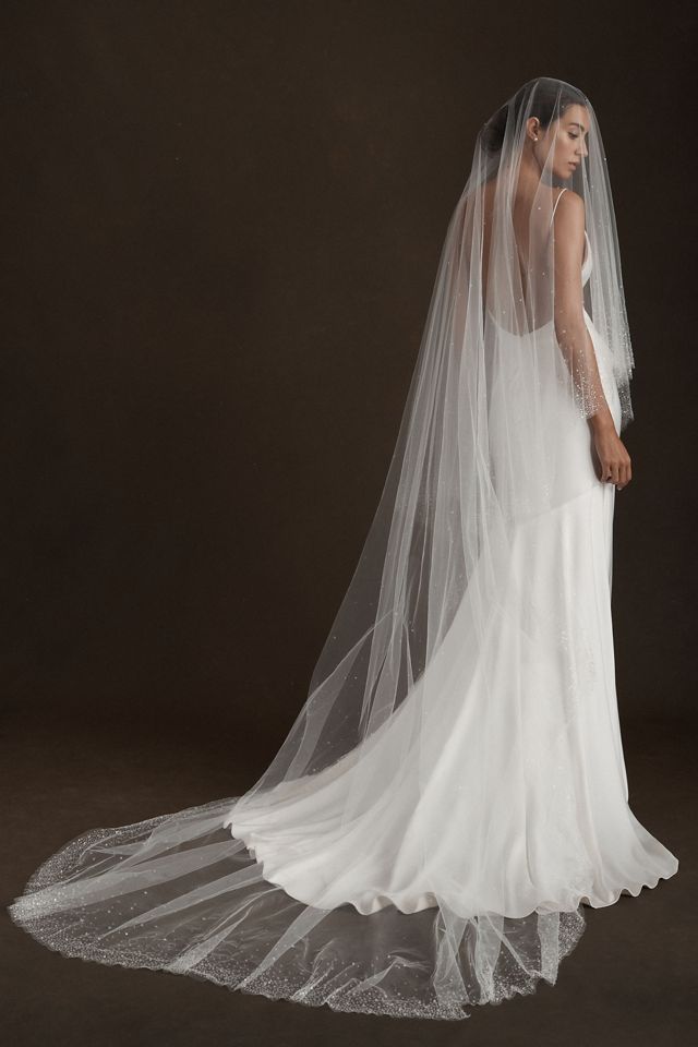 Bridal petal veil