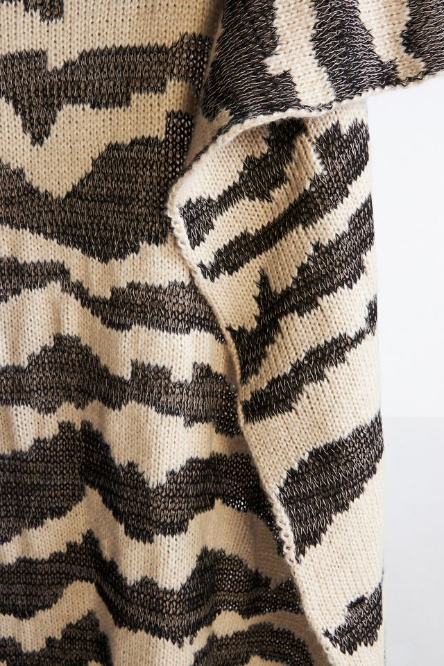 Woven Tigre Throw Blanket #1