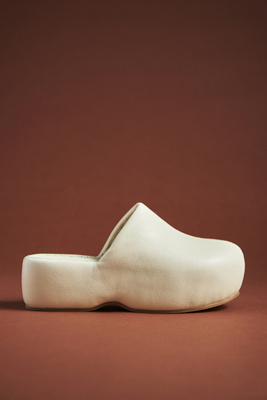 Matisse Coconuts By Bubble Clogs In White ModeSens