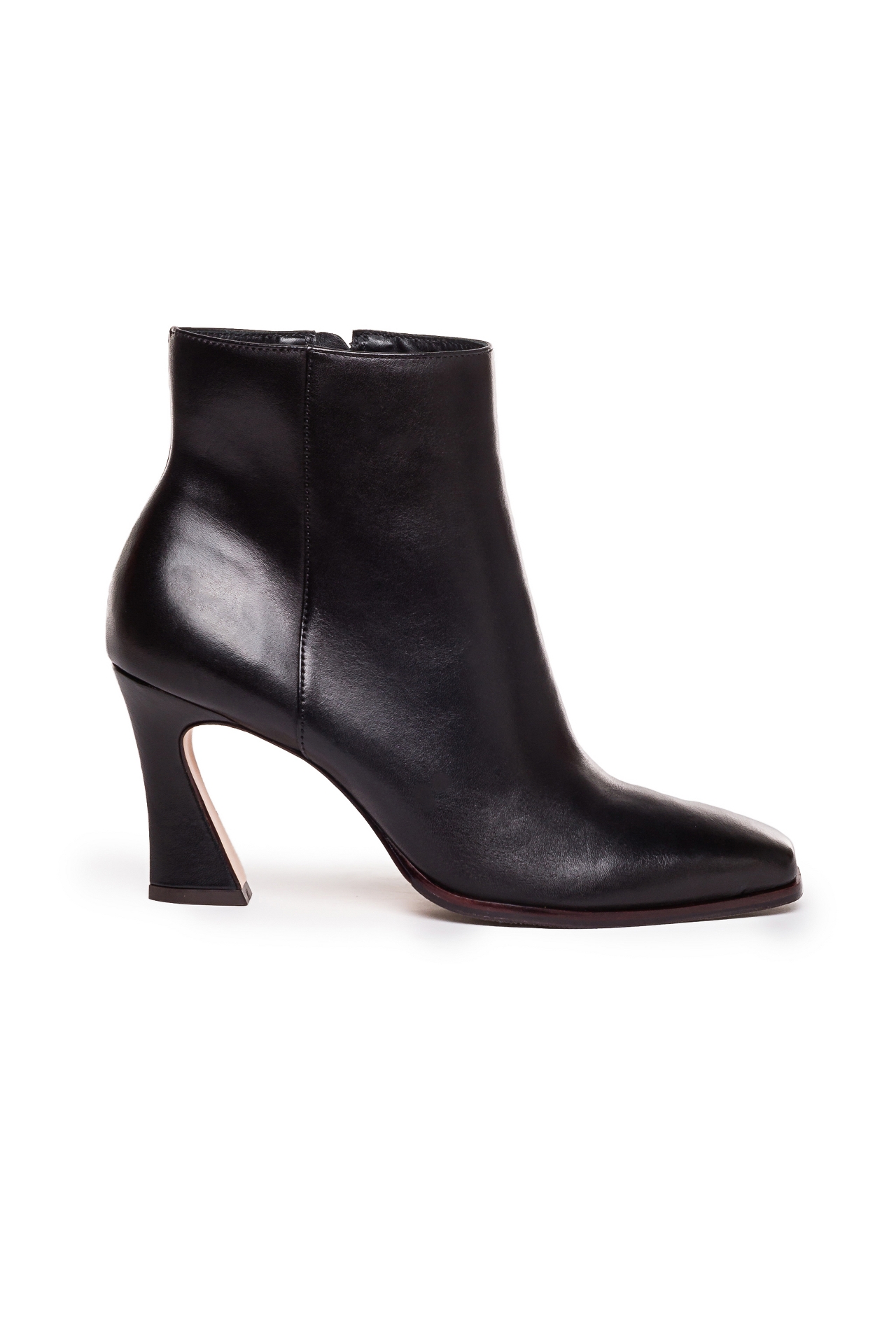 Bernardo Bowery Booties