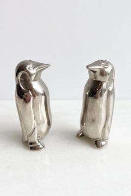 Magnetic Penguins Salt and Pepper Shakers (4 Tall) – Penguin Gift Shop