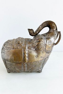 Old Flame Candle Co. Vintage Elphant Repousse Betel Nut Box