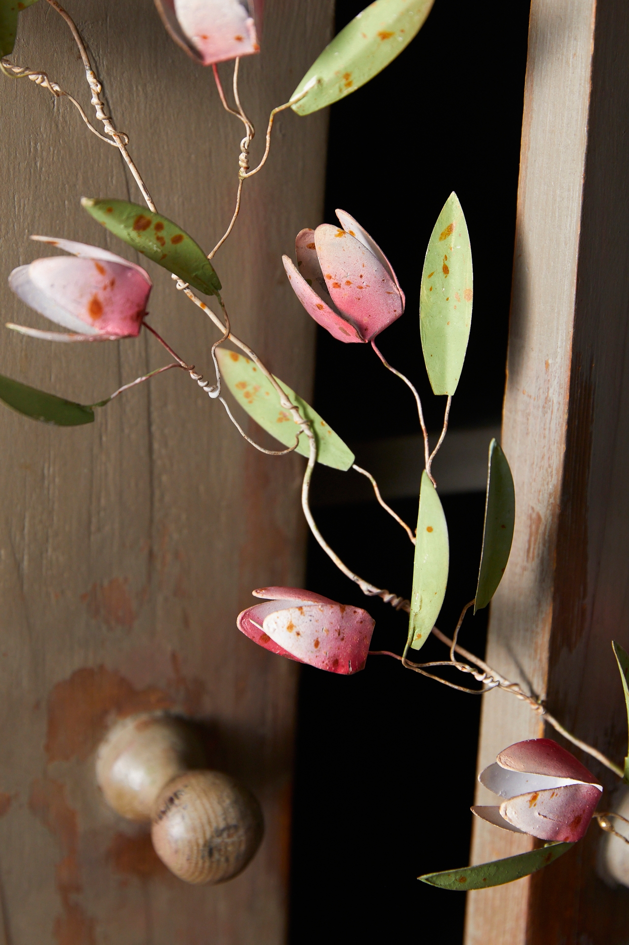 Tulip Iron Garland