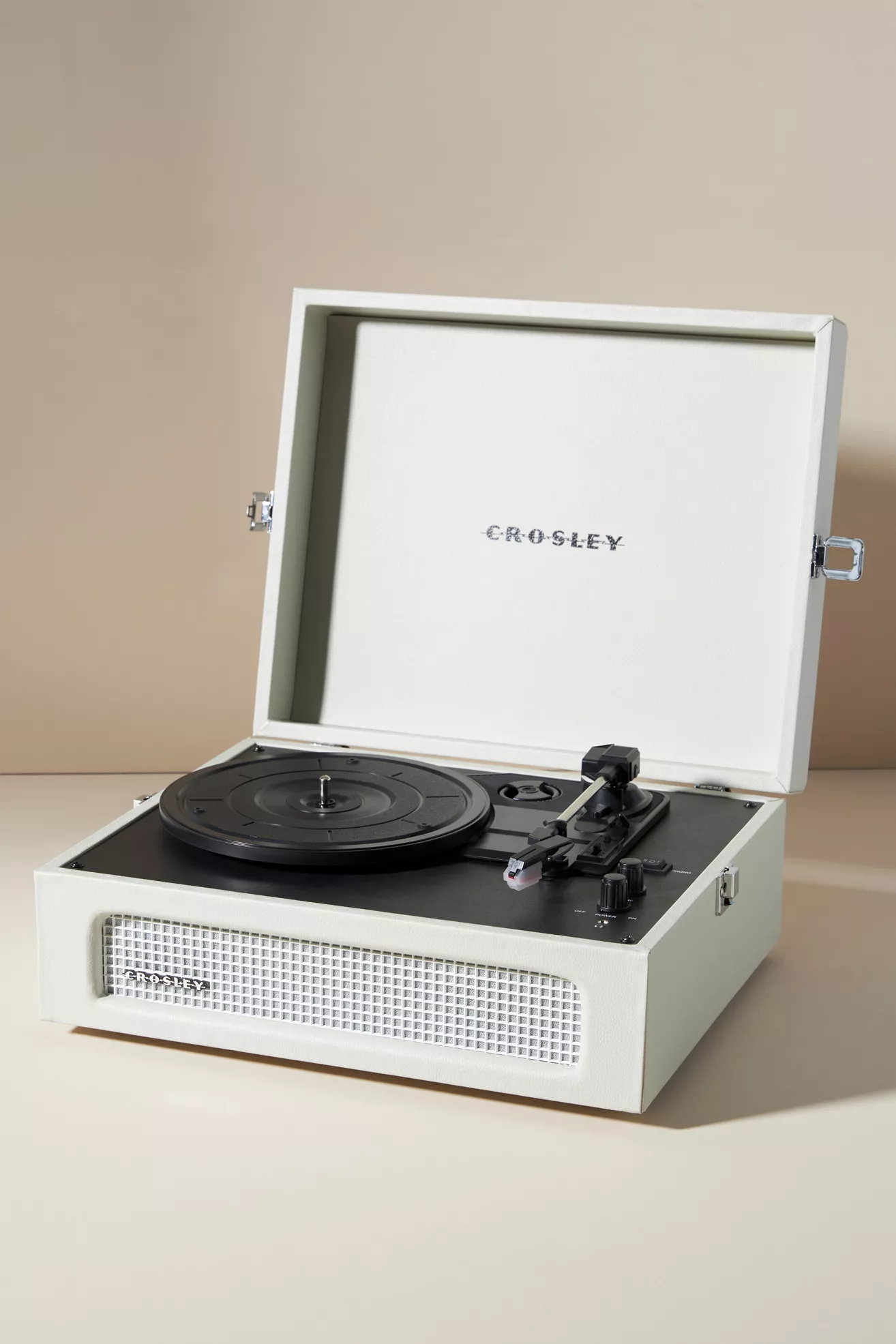Crosley Voyager Record Player - thumbnail 10