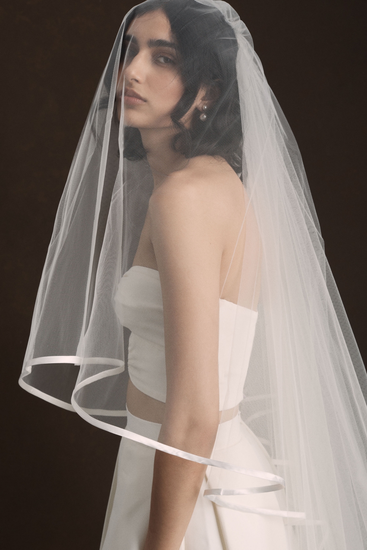 Ofrenda Kepler Satin Trim Veil