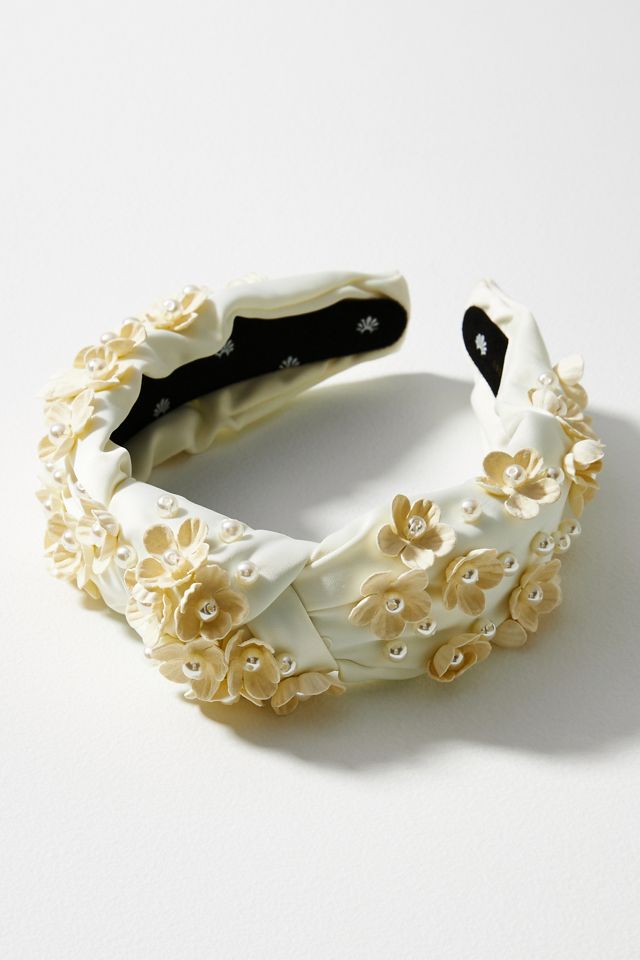Lele Sadoughi Pearl Twist Headband in Ivory and Gold Lele Sadoughi Charlotte Faux Pearl Sprinkle Headband  main image 3