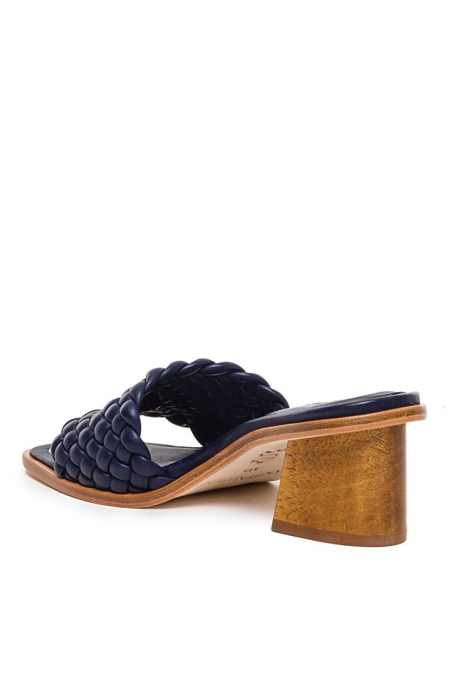 Bernardo Bethesda Heels #2