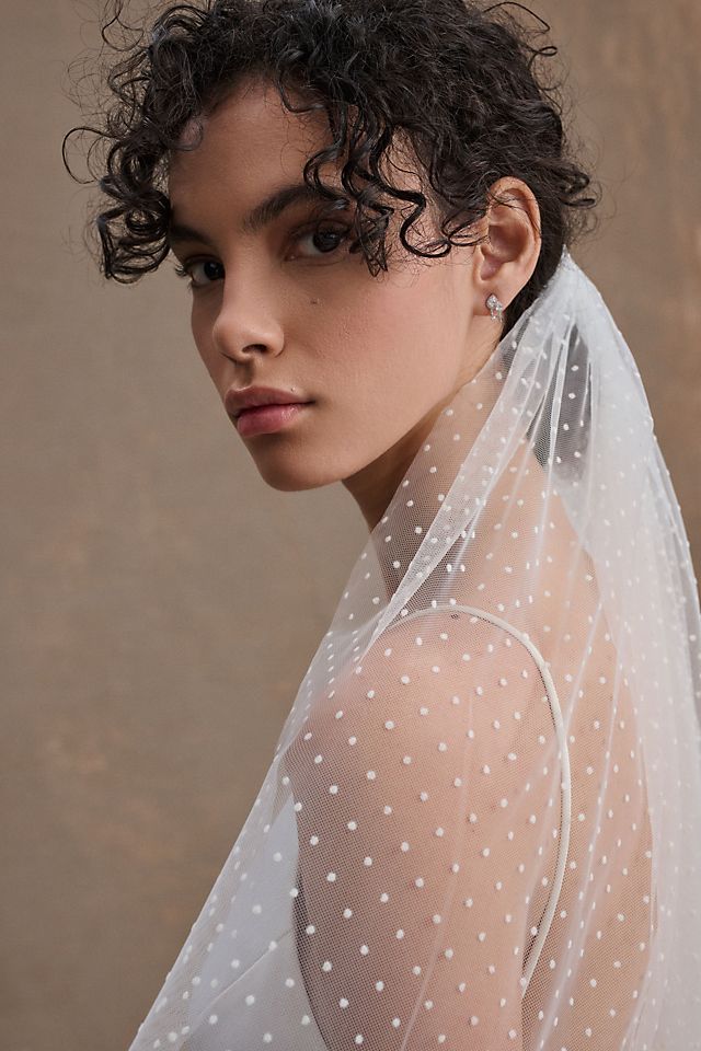 Hushed Commotion – Hushed Commotion Remy Veil Accessoires cheveux mariage The Wedding Explorer
