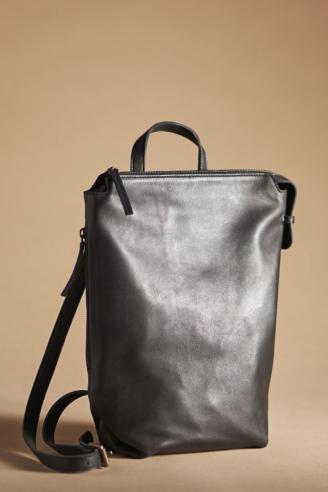 Zip top 2025 leather backpack