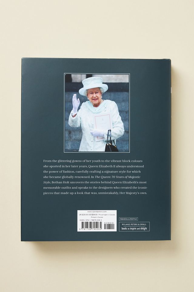 The Queen: 70 Years of Majestic Style #4