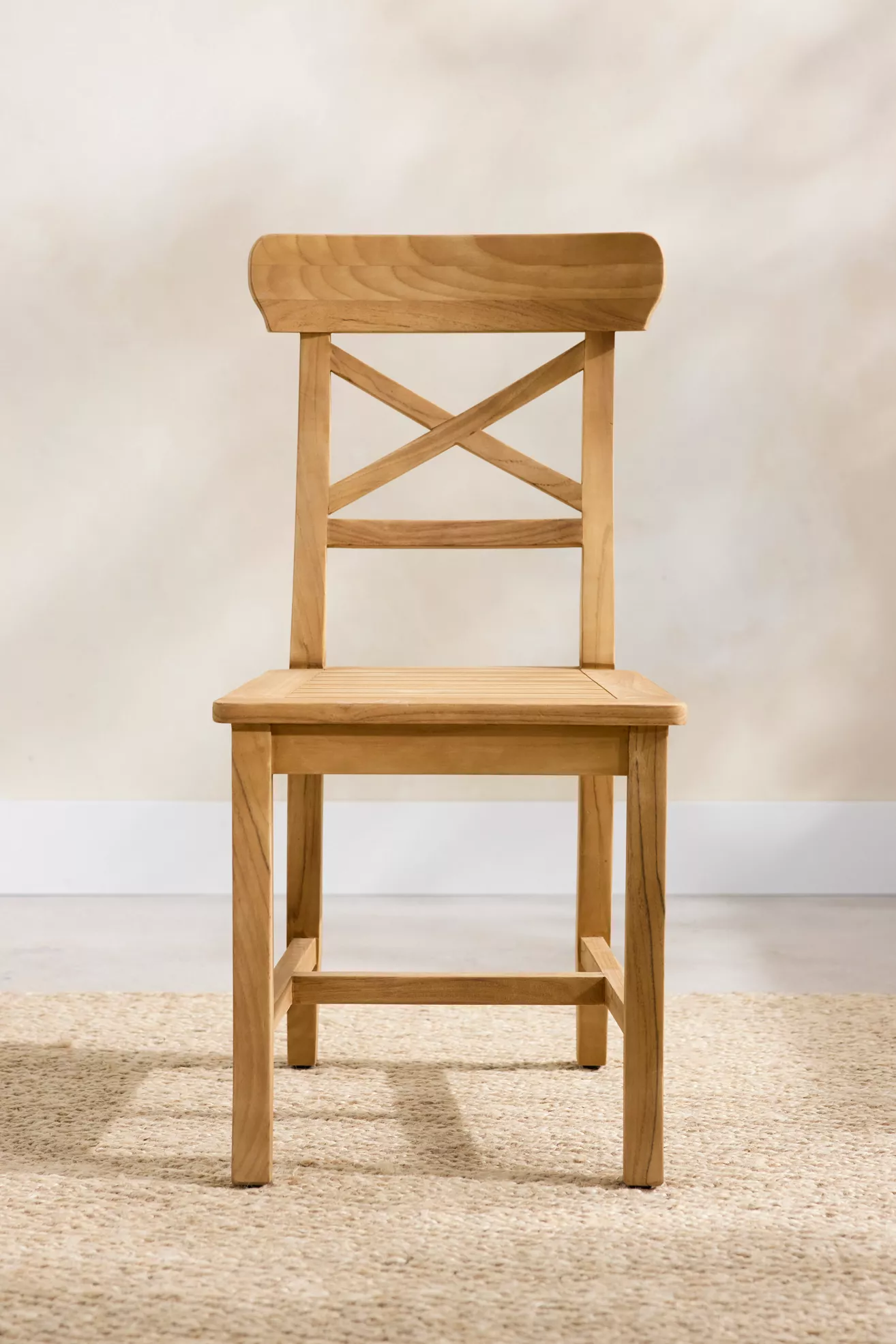 Frontal view of crossback chair