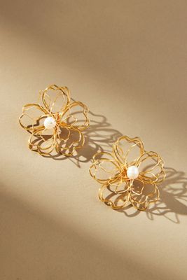 Wire Floral Pearl Stud Earrings