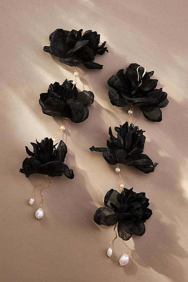 By Anthropologie Triple Flower Earrings In Black