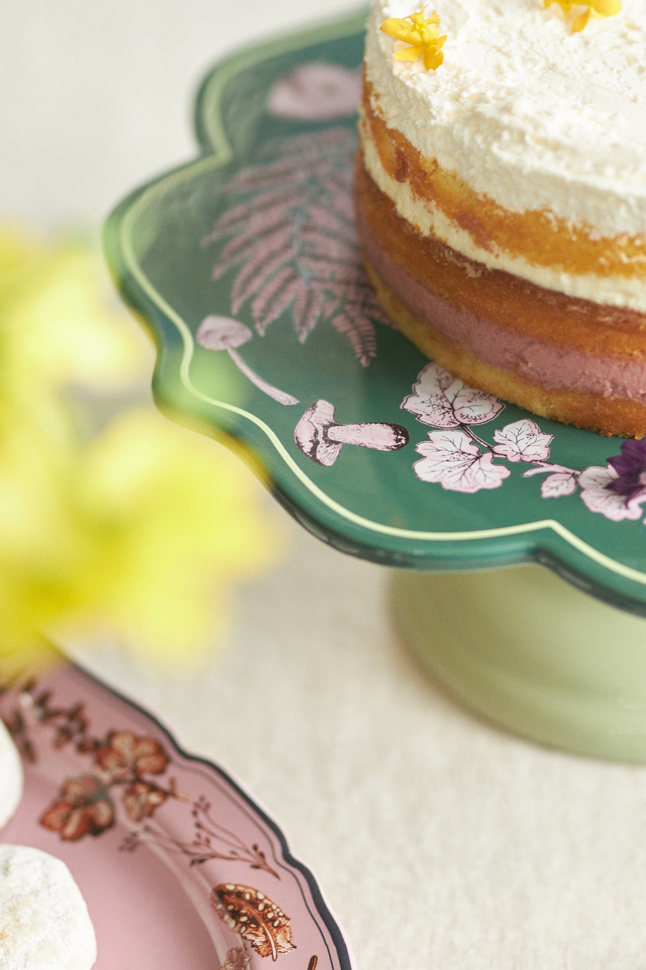 Elin Cake Stand