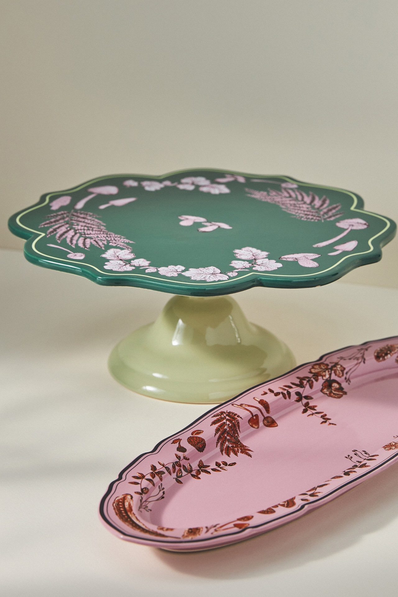 Elin Cake Stand