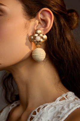 Floral Raffia Getaway Drop Earrings | Anthropologie display picture 1
