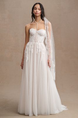 Wedding dresses store for sale online