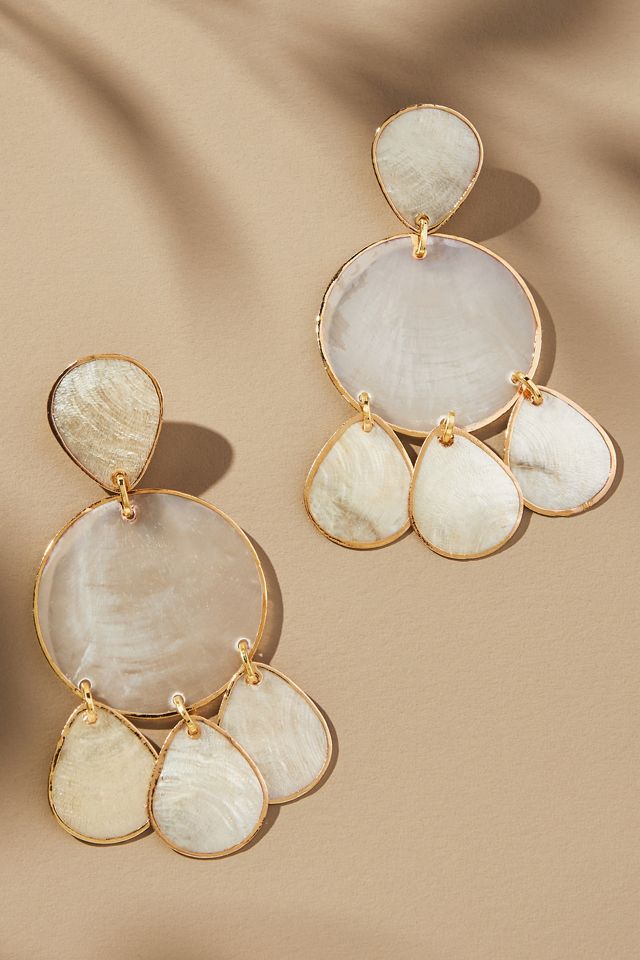 PEARL DROP ALIEN KISS EARRING main image 1