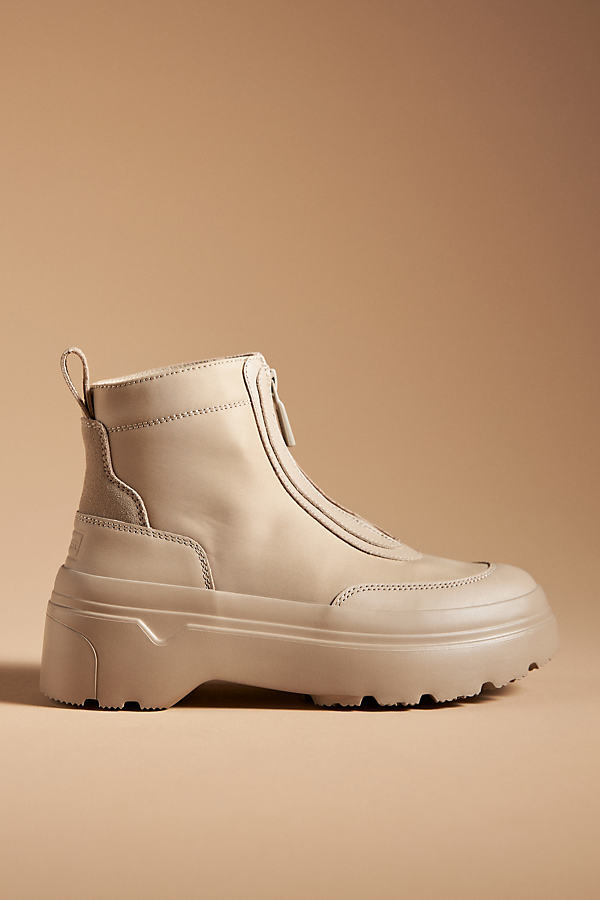 Hunter Explorer Zip Ankle Flatform Boots In White