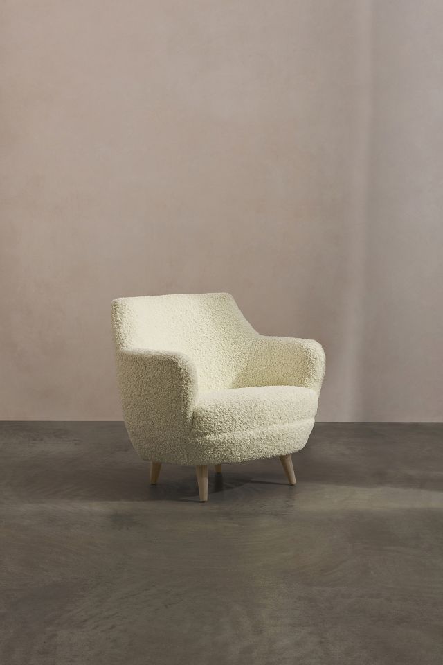 Cream best sale sherpa chair